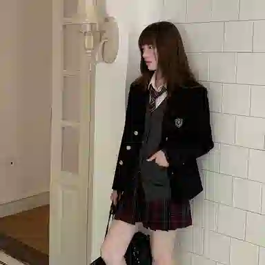 东鲸岁时记 开学优雅学院风白色刺绣百褶裙伯克利半身裙短裙学生日常甜美可爱裙装套装 女款