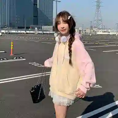 东鲸岁时记 学院风开学季初恋感小清新可爱简约国潮猫咪卡通撞色宽松插肩拉链连帽卫衣 女款 礼盒装 粉色