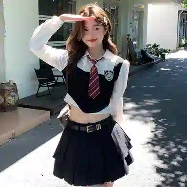 东鲸岁时记 学院风修身辣妹收腰假两件上衣学姐感文艺风纯色百褶半裙制服 春秋季 女款 礼盒装 黑色+白色