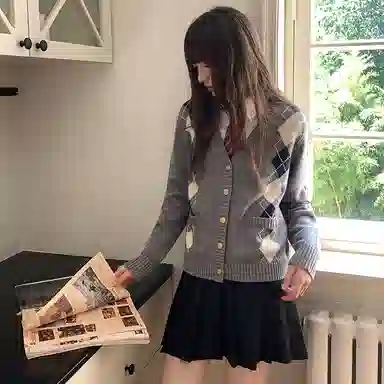 东鲸岁时记 开学季慵懒风学院风少女感甜美可爱复古日常通勤温柔甜妹保暖穿搭时尚毛衣外套毕业季针织衫 女款 礼盒装