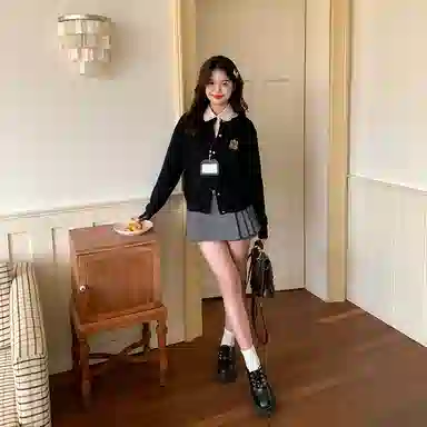 东鲸岁时记 学院风韩系显瘦松弛感小个子长袖毛衣 女款 黑色