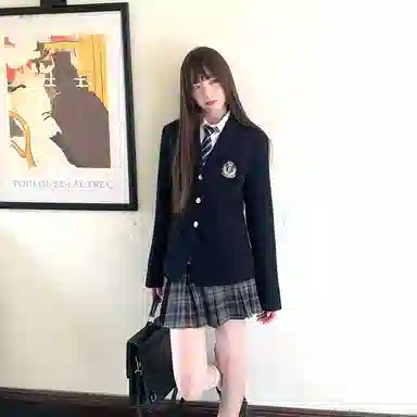 东鲸岁时记 学院风百褶裙格子伯克利休闲短裙 女款 礼盒装