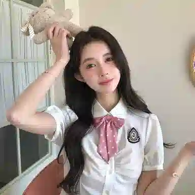 东鲸岁时记 纯色舒适修身收腰短袖衬衫百褶时尚半身裙制服 女款