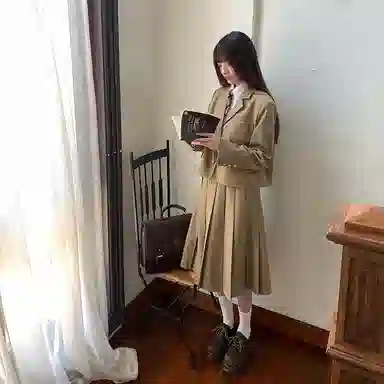 东鲸岁时记 学院风时尚纯色中腰百褶长款半身休闲长裙 女款 棕色