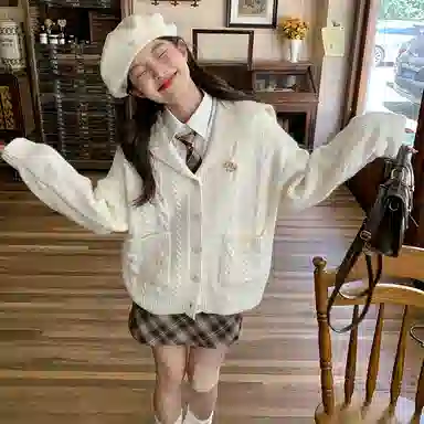 东鲸岁时记 学院风海军领复古绞花上衣毛衣外套学姐感松弛感宽松文艺风经典格纹半裙穿搭一整套裙装套装 秋冬季 女款 礼盒装 米白色