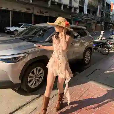 东鲸岁时记 植物花卉方领收腰吊带连衣裙 女款