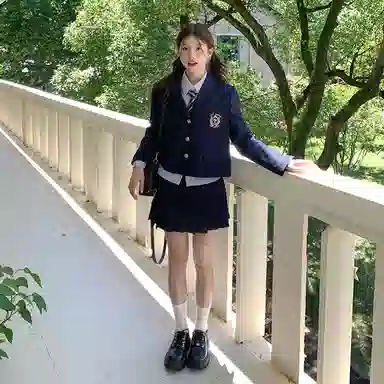 东鲸岁时记 学院风高级感伯克利修身上衣外套通勤职场微辣文艺风纯色短款西装 秋季 女款 礼盒装 藏青色