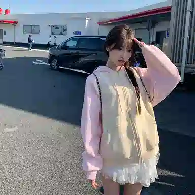 东鲸岁时记 学院风开学季初恋感小清新可爱简约国潮猫咪卡通撞色宽松插肩拉链连帽卫衣 女款 礼盒装 粉色