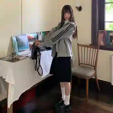 东鲸岁时记 美式复古拉链刺绣开衫连帽宽松插肩长袖夹克外套 男女同款 黑色