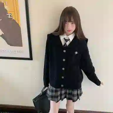 东鲸岁时记 复古绞花宽松刺绣海军领针织衫 女款 黑色