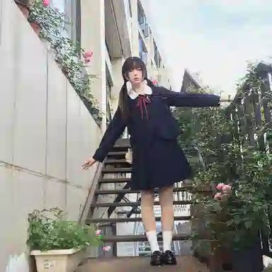 东鲸岁时记 学院风纯色气质西服休闲舒适上衣高腰合身短裙制服 女款 绀色