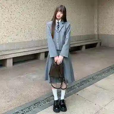 东鲸岁时记 学院风日系纯色百褶裙中长款休闲长裙 女款 灰色