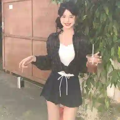 东鲸岁时记 时尚舒适百搭长袖制服 女款 礼盒装 甜莓假日复古绿格衬衫