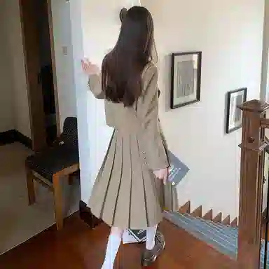 东鲸岁时记 学院风时尚纯色中腰百褶长款半身休闲长裙 女款 棕色