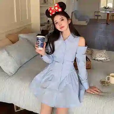 东鲸岁时记 气质女装高级感收腰露肩衬衫长袖连衣裙 女款 礼盒装 蓝色露肩衬衫连衣裙