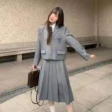 东鲸岁时记 学院风日系纯色百褶裙中长款休闲长裙 女款 灰色