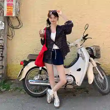 东鲸岁时记 时尚舒适百搭长袖制服 女款 礼盒装 甜莓假日复古绿格衬衫