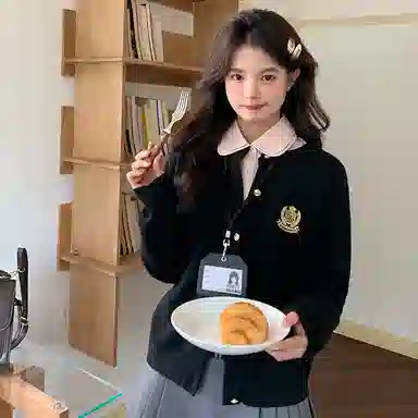 东鲸岁时记 学院风韩系显瘦松弛感小个子长袖毛衣 女款 黑色