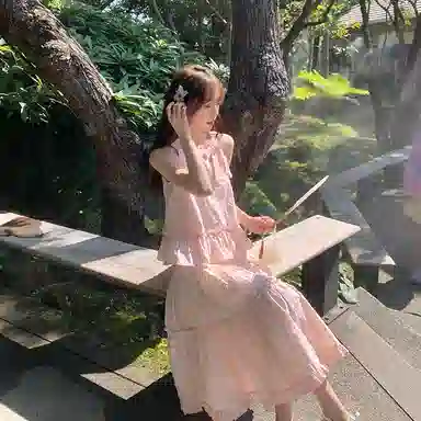 东鲸岁时记 法式气质海边度假风上衣内衬两件套设计无袖连衣裙 女款 礼盒装 莫奈花园粉色