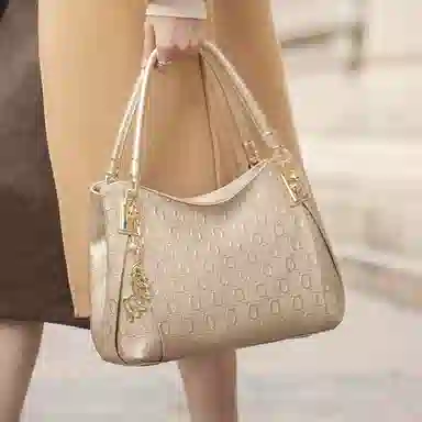 老人头 真皮包包女通勤压花小众设计高级质感大容量中年妈妈母亲托特包手挽 二层牛皮 单肩手拎腋下手提包 女款 金色