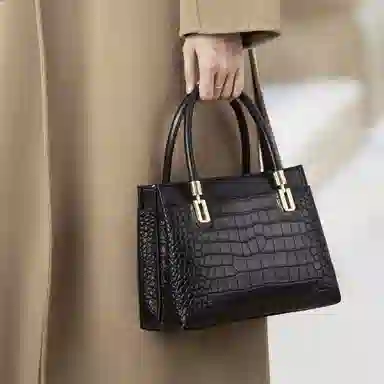 老人头 大气时尚百搭通勤 牛皮革拼超纤 斜挎包单肩包 女款 黑色