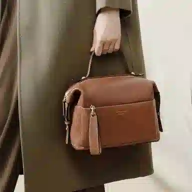 Laorentou Shoulder Bag Caramel Brown