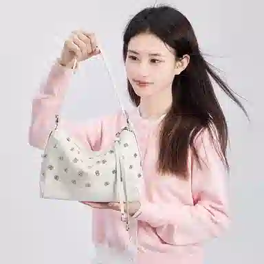 老人头 洋气小众潮流百搭手工镶钻上班通勤时髦松弛慵懒感 聚氨酯拼合成革 腋下包斜挎单肩包 女款 米白色