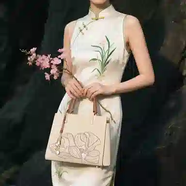 老人头 新中式国风刺绣优雅大气实用通勤百搭大容量高级感妈妈款母亲女士 牛皮拼超纤 女包单肩包托特包斜挎手提包 女款 杏色