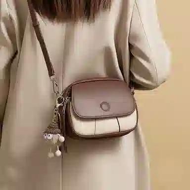 老人头 精致优雅真皮春夏小巧轻便复古时髦日常休闲时尚简约百搭通勤上班小拎包高颜值可爱装放手机的小包 牛皮 单肩斜挎包 女款 米白