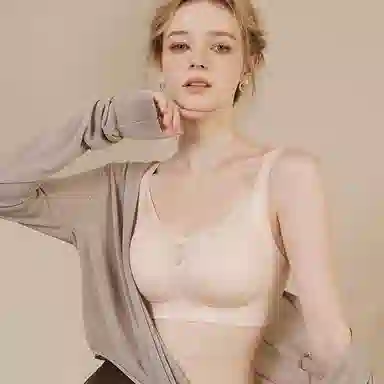 内在密码 轻薄无痕无钢圈大码内衣女大胸显小聚拢遮副乳显瘦软支撑提拉防下垂文胸罩