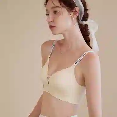 内在密码 三角杯内衣女小胸聚拢无痕无钢圈轻薄透气防下垂文胸