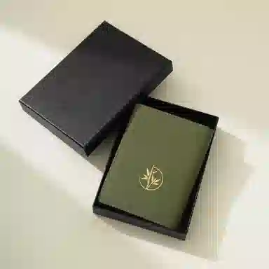 妙迪 小众设计国风熊猫护照夹 牛皮 证件保护套多功能长款钱包钱夹卡包 常规 女款 青绿色