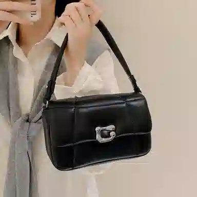 妙迪 时尚百搭休闲磁扣开合 羊皮 单肩包 女款 松露黑