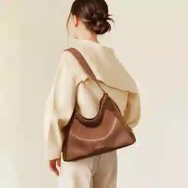 妙迪 通勤大容量托特包 牛皮革 单肩包 常规 女款 焦糖棕