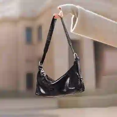 妙迪 复古时髦机车柔软菱格腋下托特包 牛皮革 单肩斜挎包 女款 子夜黑