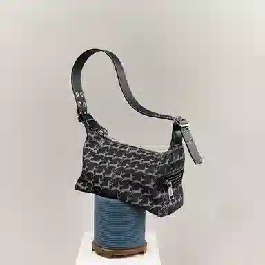 妙迪 复古机车牛仔包设计感腋下托特包 织物 单肩包 常规 女款 丹宁黑