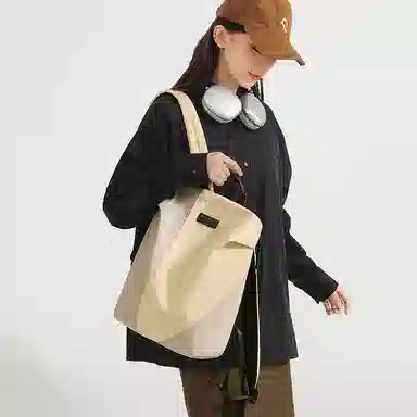 妙迪 旅行防水休闲电脑 织物 双肩包 女款 灰色