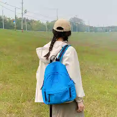 妙迪 时尚潮流纯色大容量 织物 双肩包 常规 男女同款情侣款 椰青灰