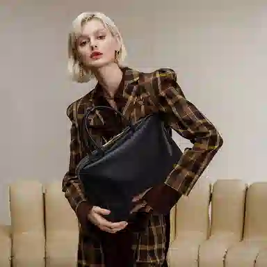 妙迪 大容量保龄球包 牛皮 手提包 女款 曜石黑