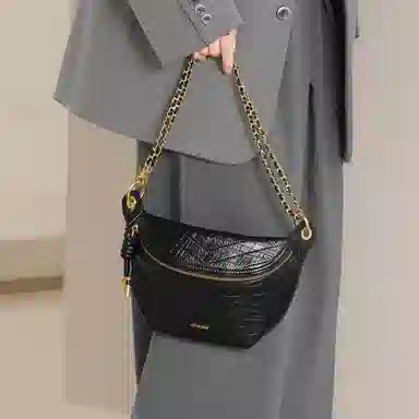 妙迪 小众高级感时尚休闲简约百搭轻便链条胸包腰包 头层牛皮 马鞍包单肩斜挎包 常规 女款 曜石黑