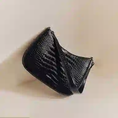 妙迪 时尚潮流百搭高级质感鳄鱼纹腋下法棍包 牛皮革 单肩包 常规 女款 子夜黑