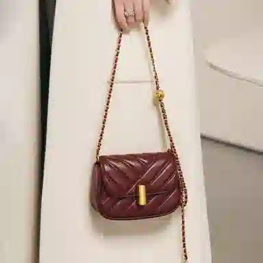 妙迪 经典小香风菱格绣线金珠链条包小众时尚简约百搭早秋 真皮羊皮软皮  腋下包单肩斜挎小包包 小号 女款 安可拉红