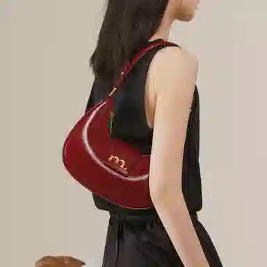 妙迪 小众设计高级感时尚气质通勤简约百搭 质感真皮牛皮 新月包月亮腋下包手提单肩斜挎包 中号 女款 黑色