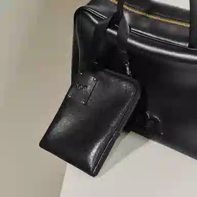 妙迪 轻便百搭旅行证件包收纳袋 牛皮革 钱包 男女同款情侣款 子夜黑