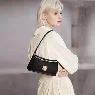 妙迪 高级质感百搭通勤时尚鳄鱼纹高质感优雅气质腋下法棍包派对聚会 牛皮 单肩斜挎包 女款 子夜黑