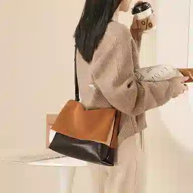 妙迪 小众设计高级感拼接撞色时尚气质通勤简约百搭慵懒风 牛剖层革 托特包邮差包腋下单肩斜挎包包 常规 女款 可可千层雪