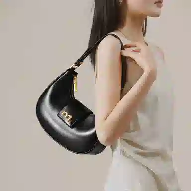 妙迪 小众设计高级感时尚气质通勤简约百搭 质感真皮牛皮 新月包月亮腋下包手提单肩斜挎包 中号 女款 黑色