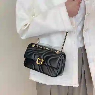 Miaodi Chain Shoulder Bag White