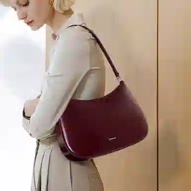 妙迪 时尚百搭简约高级感优雅腋下包 牛皮 单肩包 女款 安可拉红