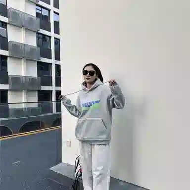 星际者 波浪字母印花宽松连帽休闲套头卫衣 男女同款 加绒加厚可选